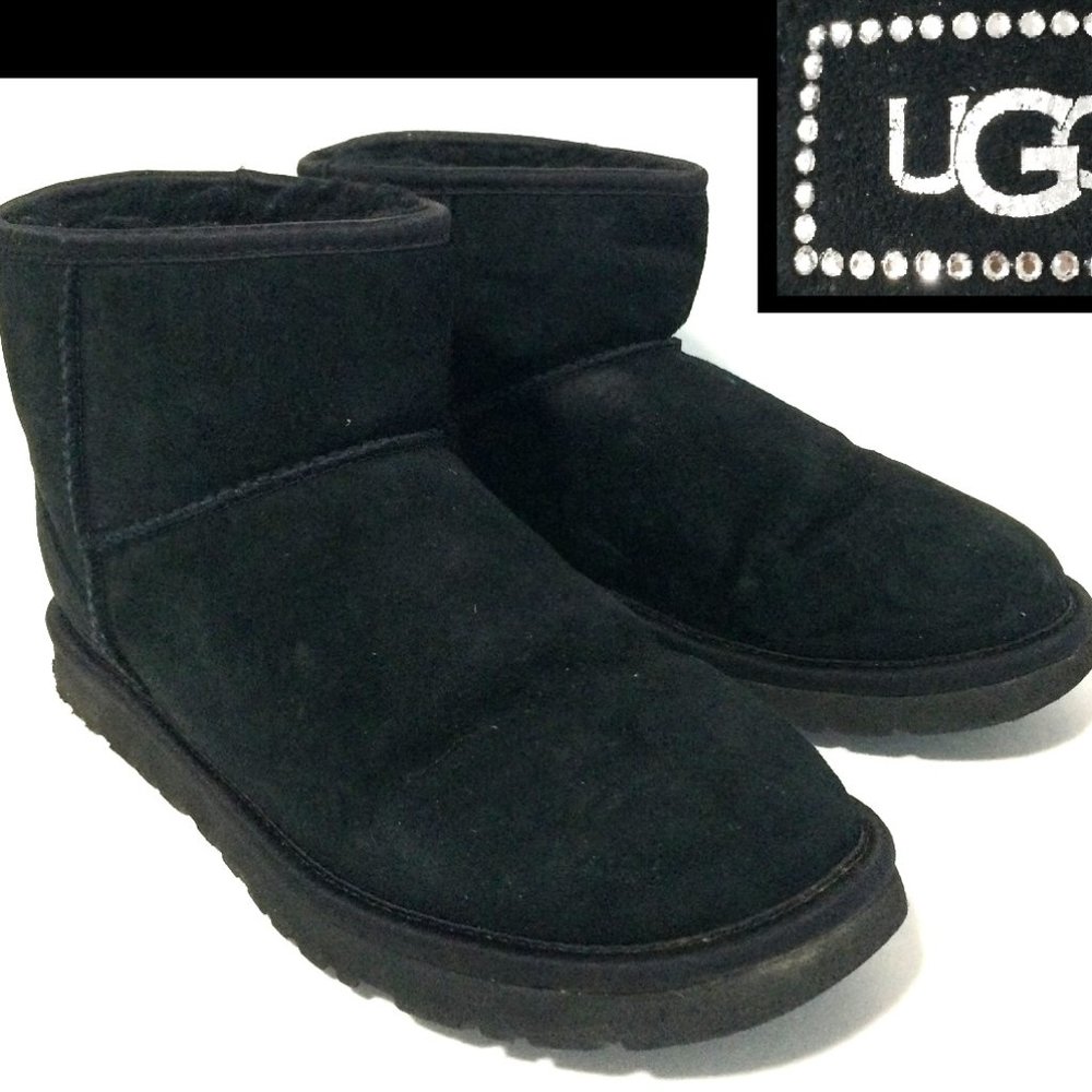 beautiful UGG Classic Mini Crystal Bow Boots - Women's size 5